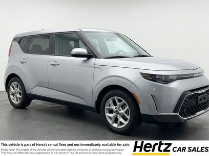 Used 2025 Kia Soul LX w/ LX Technology Package