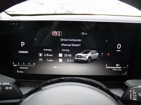 New 2026 Nissan Kicks SR image 12