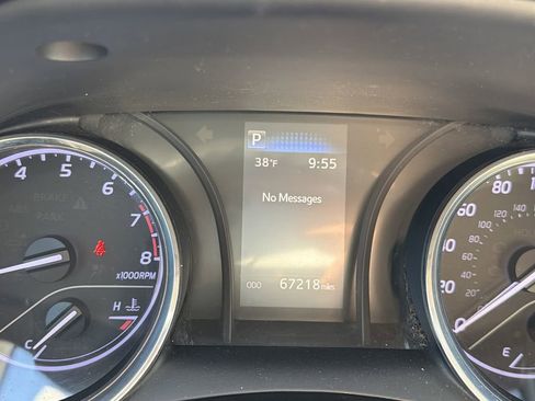 Used 2019 Toyota Camry LE image 25