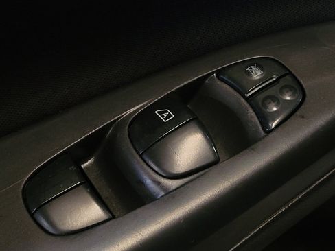 Used 2019 Nissan Sentra SR FWD image 27