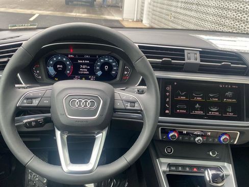 New 2025 Audi Q3 2.0T Premium image 20