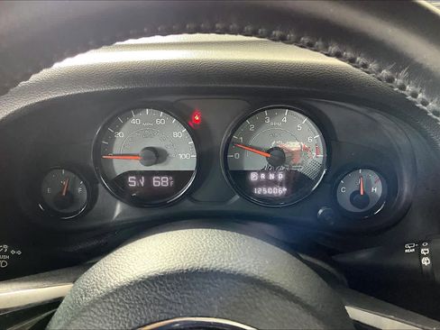 Used 2016 Jeep Wrangler Unlimited Sahara AWD/4WD image 24