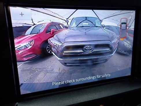 Used 2019 Ford F150 Lariat RWD image 26