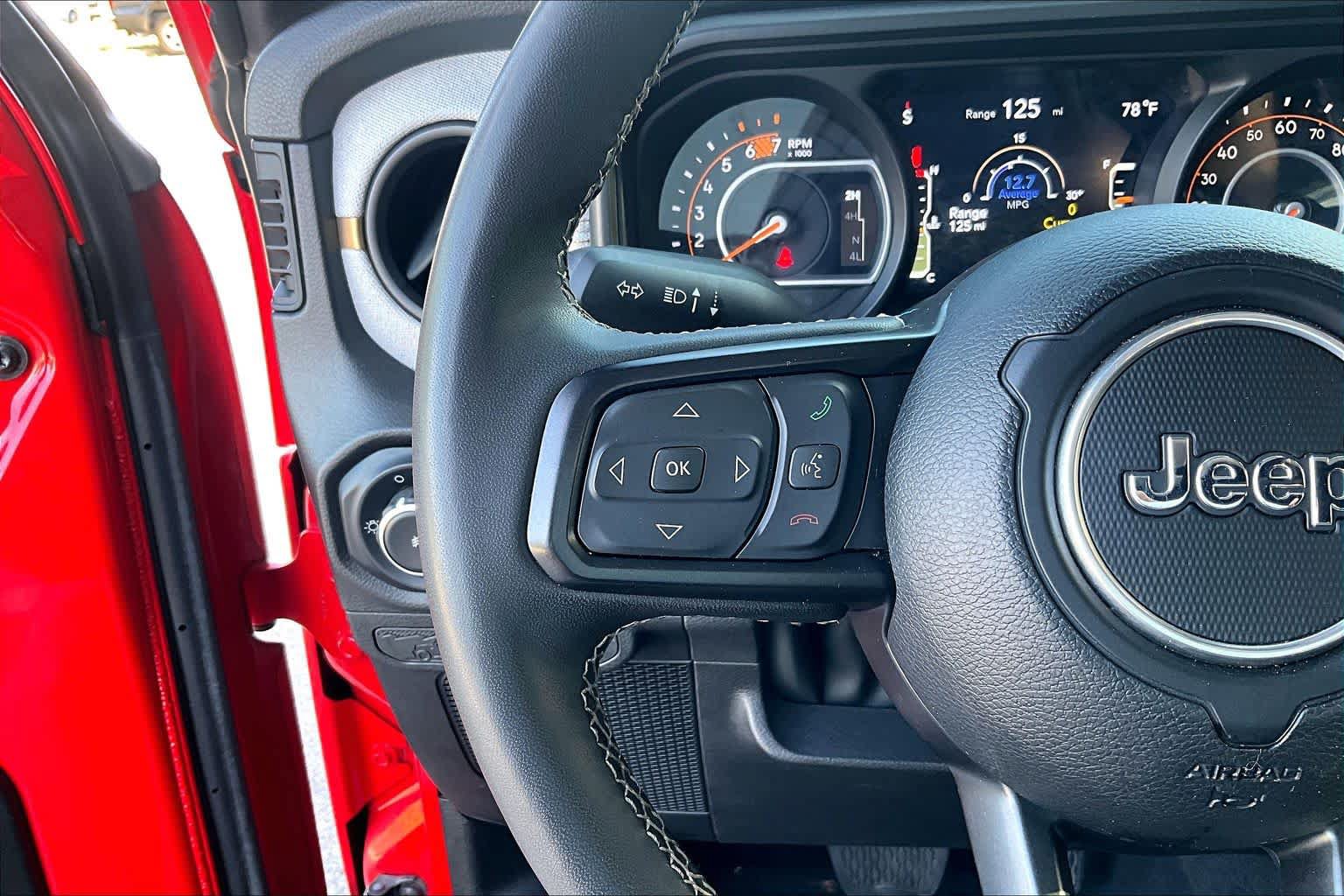 Used 2025 Jeep Wrangler Unlimited Sport AWD/4WD image 23