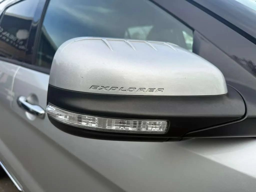 Used 2013 Ford Explorer Limited AWD/4WD image 31