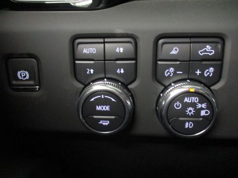 New 2025 GMC Sierra 2500 Denali w/ Technology Package image 25