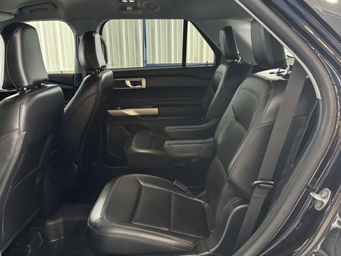 Used 2023 Ford Explorer XLT w/ Equipment Group 202A image 15