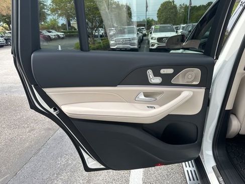 New 2026 Mercedes-Benz GLS 450 4MATIC image 26