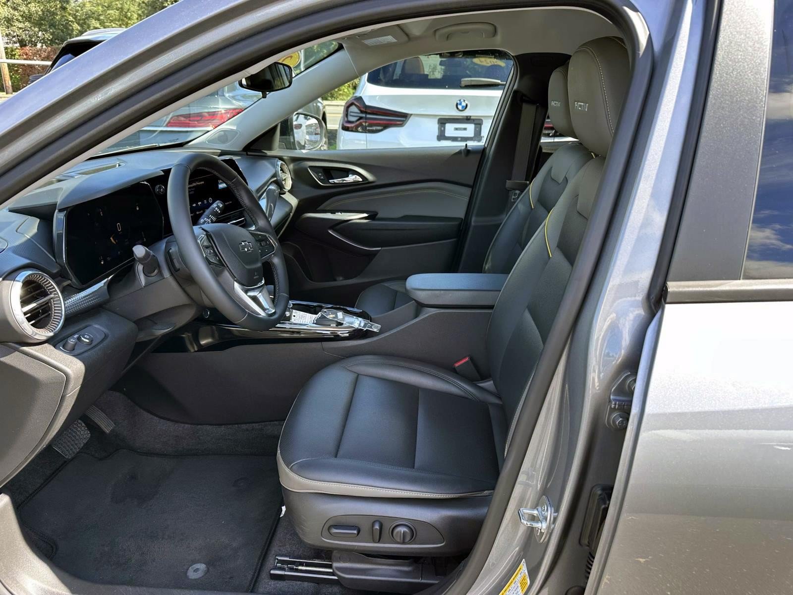Used 2024 Chevrolet Trax ACTIV w/ Driver Confidence Package FWD image 10
