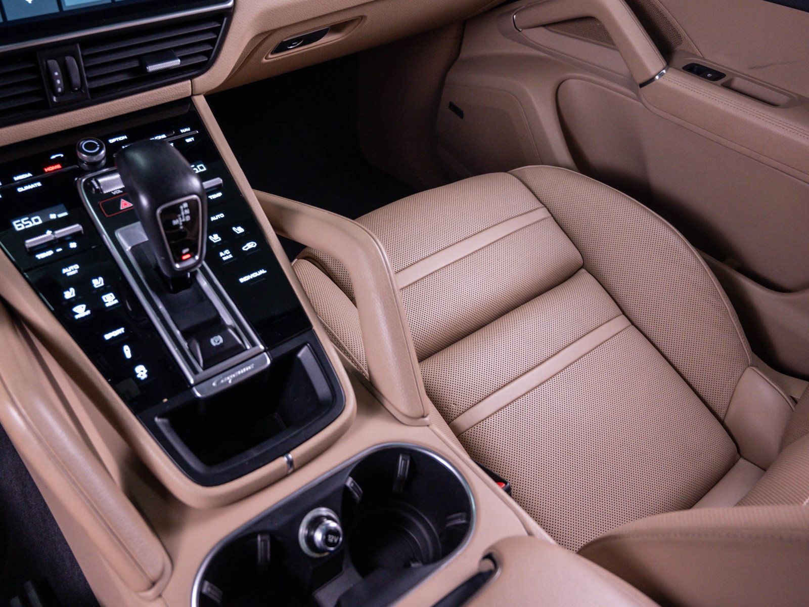 Used 2019 Porsche Cayenne S AWD/4WD image 28