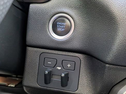 Used 2024 Toyota Tundra Limited image 13