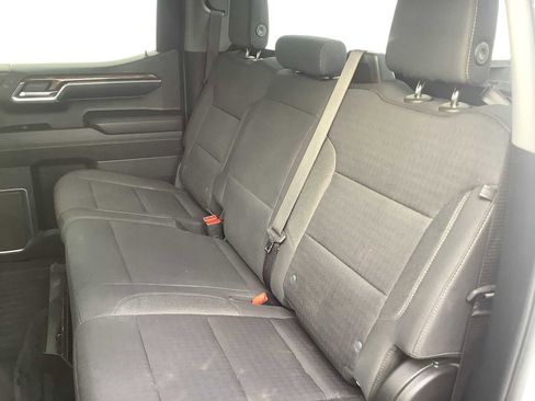 Used 2023 GMC Sierra 1500 SLE image 13