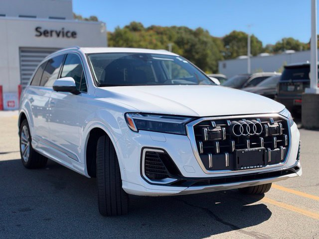 Used 2025 Audi Q7 3.0T Premium Plus AWD/4WD image 9