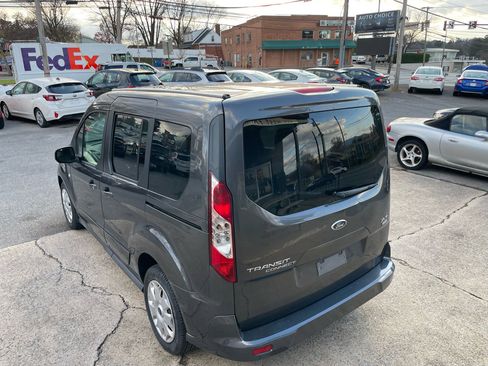 Used 2016 Ford Transit Connect XLT image 21