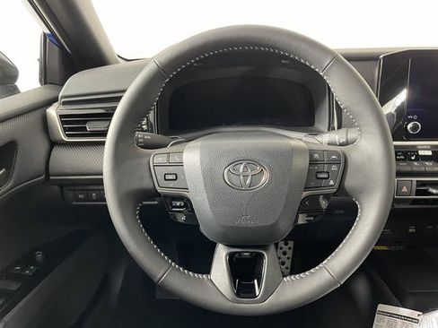 New 2026 Toyota Camry SE image 13