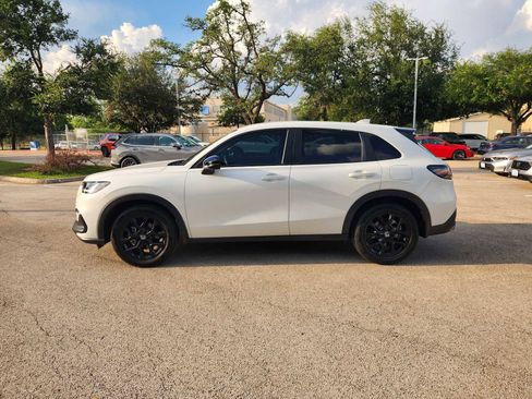 Used 2024 Honda HR-V Sport image 4