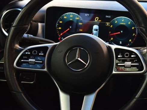 Used 2019 Mercedes-Benz A 220 4MATIC image 24