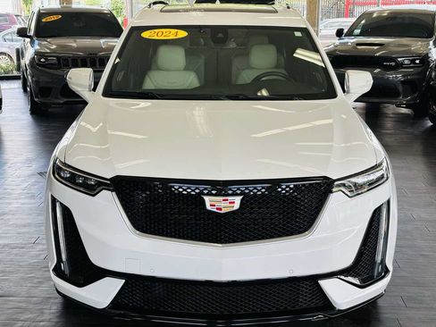 Used 2024 Cadillac XT6 Sport AWD/4WD image 20