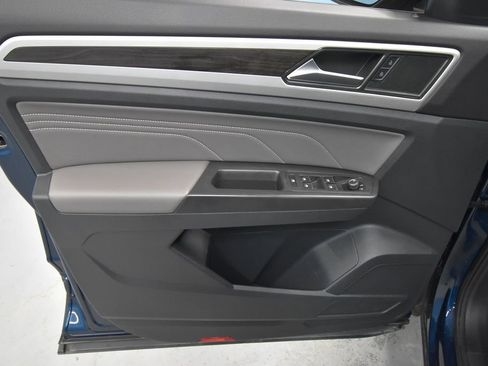 Used 2022 Volkswagen Atlas SE AWD/4WD image 4