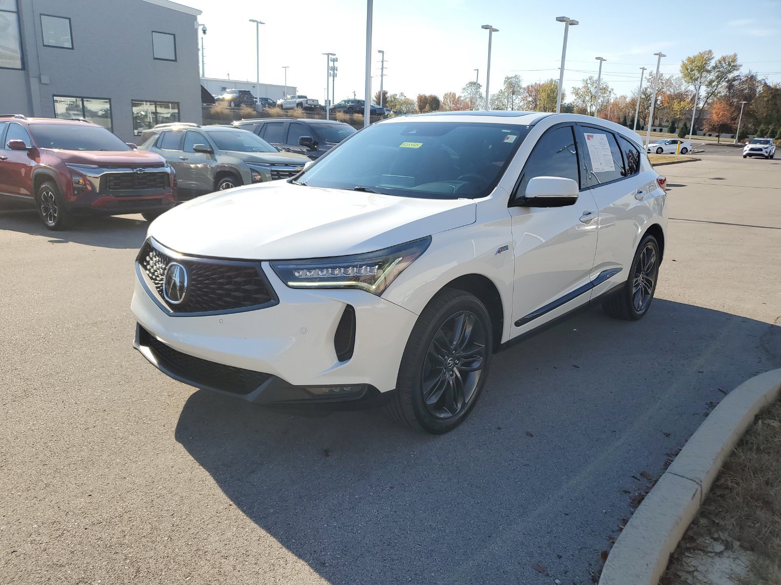 Used 2022 Acura RDX w/ Advance Package FWD image 2