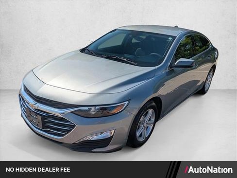 Used 2024 Chevrolet Malibu LT FWD image 1