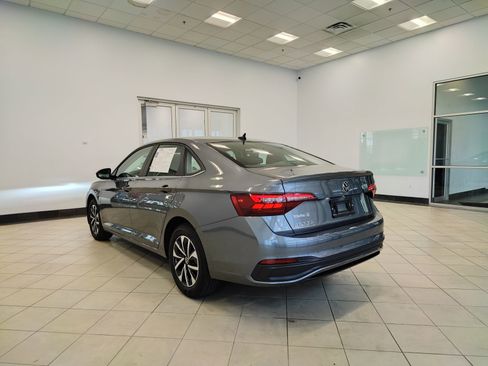 Used 2023 Volkswagen Jetta S image 5