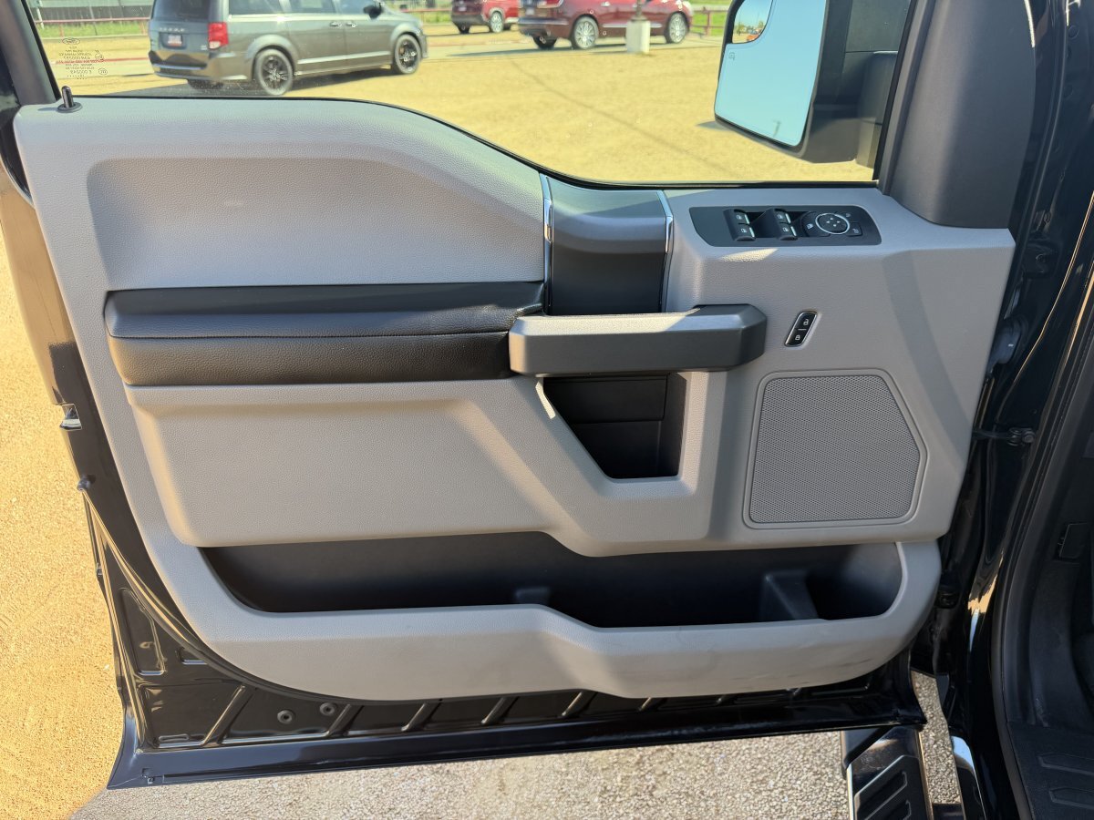 Used 2016 Ford F150 XLT w/ Equipment Group 302A Luxury RWD image 17