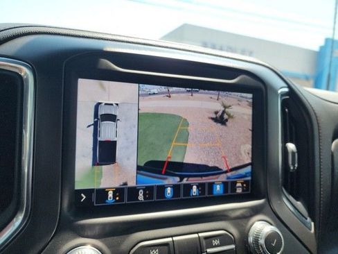 Used 2022 GMC Sierra 2500 AT4 w/ AT4 Preferred Package image 39