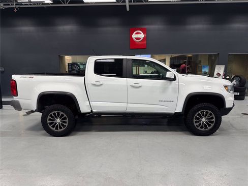 Used 2022 Chevrolet Colorado ZR2 AWD/4WD image 3