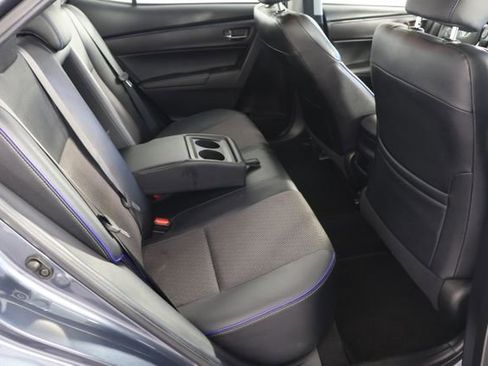 Used 2018 Toyota Corolla SE w/ SE Premium Package FWD image 21