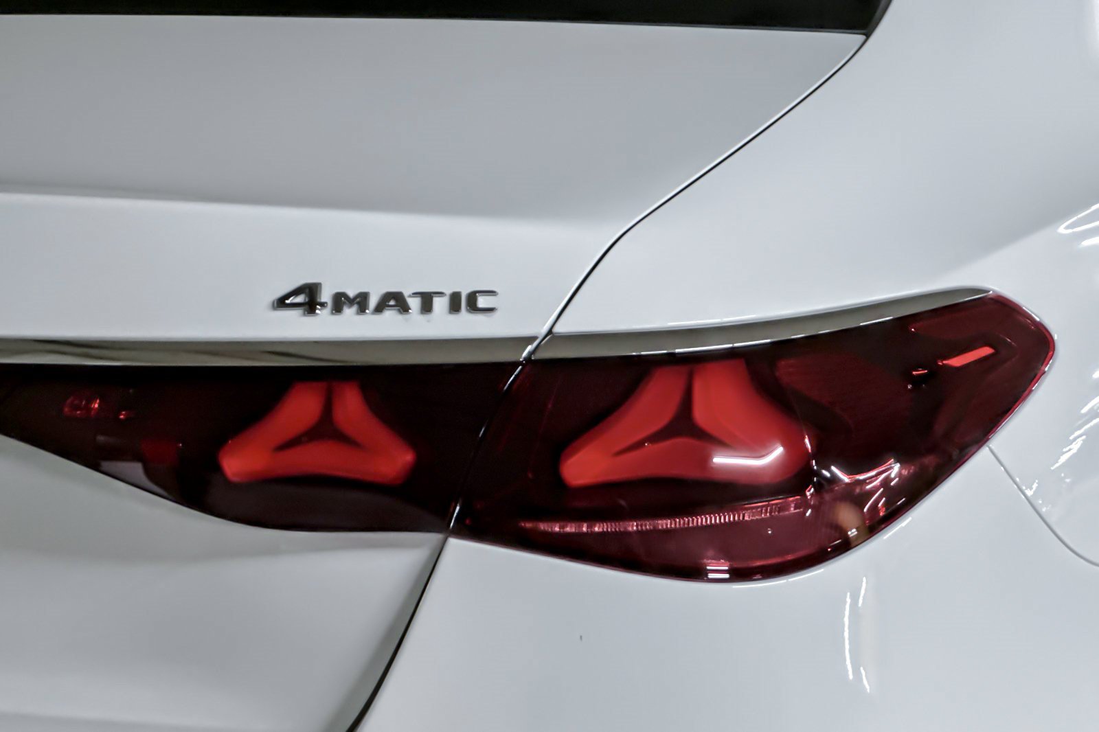 New 2026 Mercedes-Benz E 450 4MATIC Sedan image 27