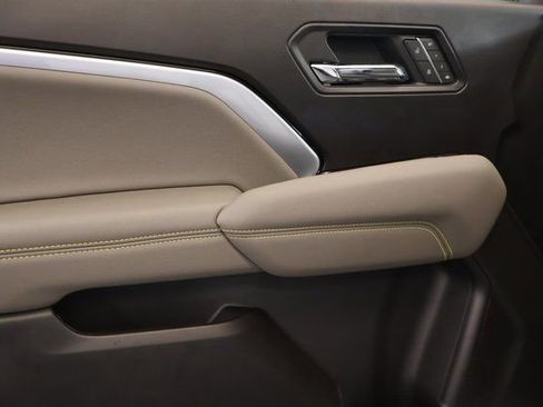 New 2026 Chevrolet Colorado ZR2 image 9