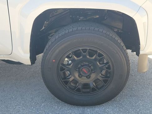 New 2025 Toyota Tacoma SR5 image 20