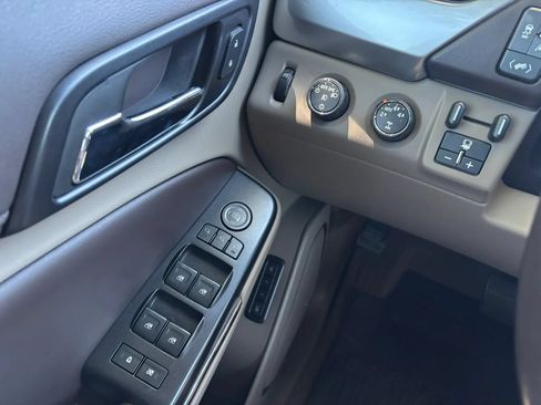 Used 2016 Chevrolet Tahoe LT AWD/4WD image 19