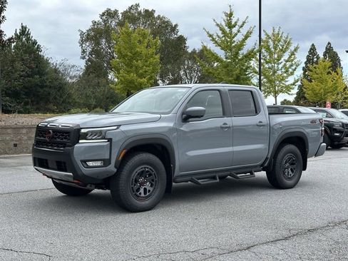 New 2026 Nissan Frontier PRO-4X w/ Pro-4x Convenience Package image 3