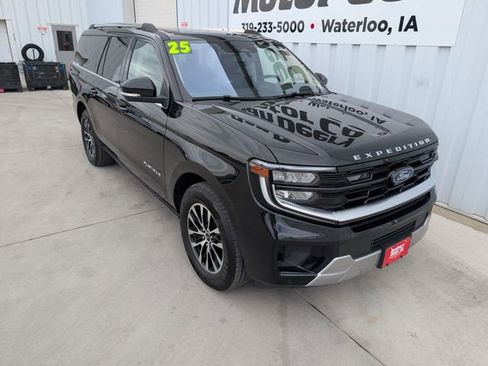 Used 2025 Ford Expedition Max Platinum AWD/4WD image 8