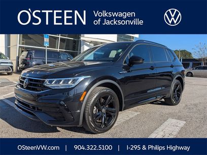 Certified 2024 Volkswagen Tiguan SE R-Line