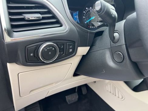 Certified 2024 Ford Edge Titanium w/ Equipment Group 301A AWD/4WD image 9