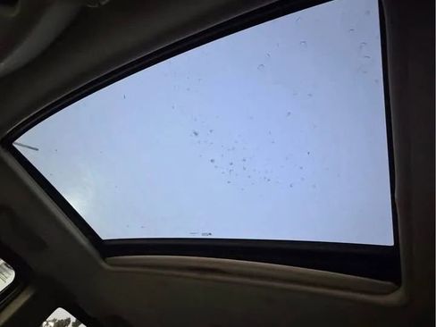 Used 2003 HUMMER H2 w/ Preferred Equipment Group image 7