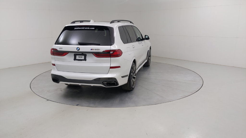 Used 2020 BMW X7 M50i AWD/4WD image 17