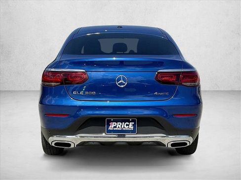 Used 2023 Mercedes-Benz GLC 300 4MATIC Coupe image 4