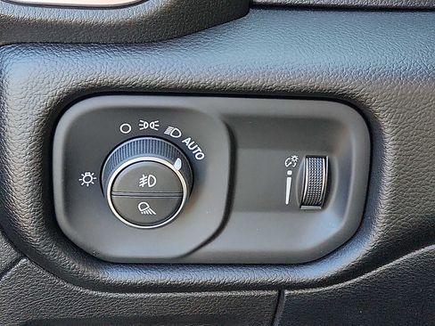 Used 2025 RAM 1500 Big Horn image 27