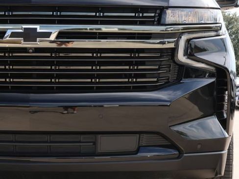 Used 2021 Chevrolet Suburban RST w/ Luxury Package image 6