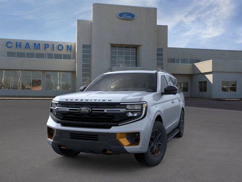New 2026 Ford Expedition Tremor image 2