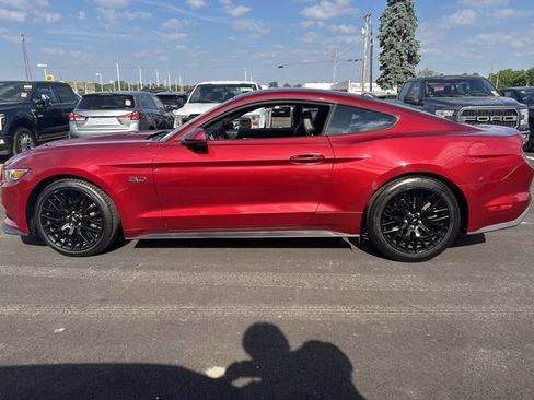 Used 2017 Ford Mustang GT Premium w/ GT Performance Package RWD image 5