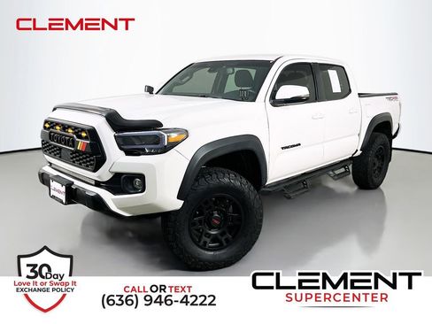 Used 2023 Toyota Tacoma TRD Off-Road AWD/4WD image 1
