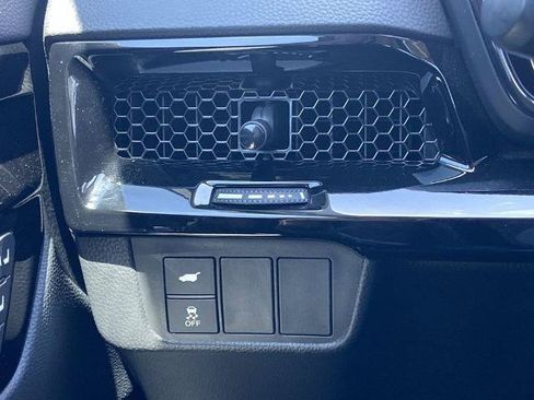 Used 2025 Honda CR-V EX-L image 13