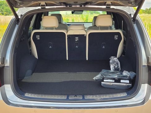 New 2025 Genesis GV80 3.5T Prestige image 7