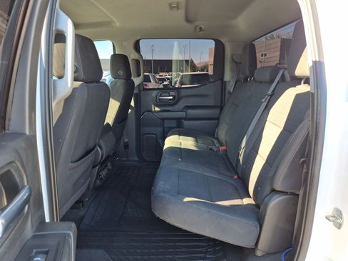 Used 2022 Chevrolet Silverado 1500 LT AWD/4WD image 26