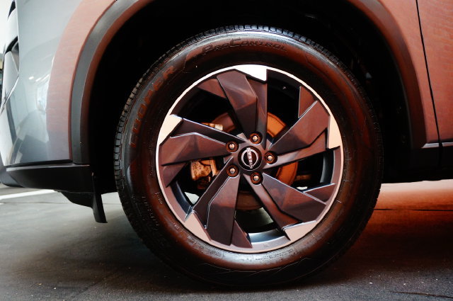 Certified 2025 Nissan Rogue SV AWD/4WD image 66